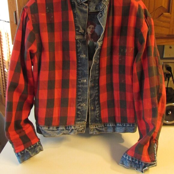 Vintage Made in the USA Levi's Lined Blue Denim Jacket with Graphic 44R - Picture 7 of 8